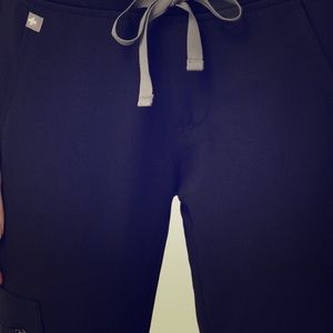 Figs Jogger Scrub Pants - BRAND NEW -